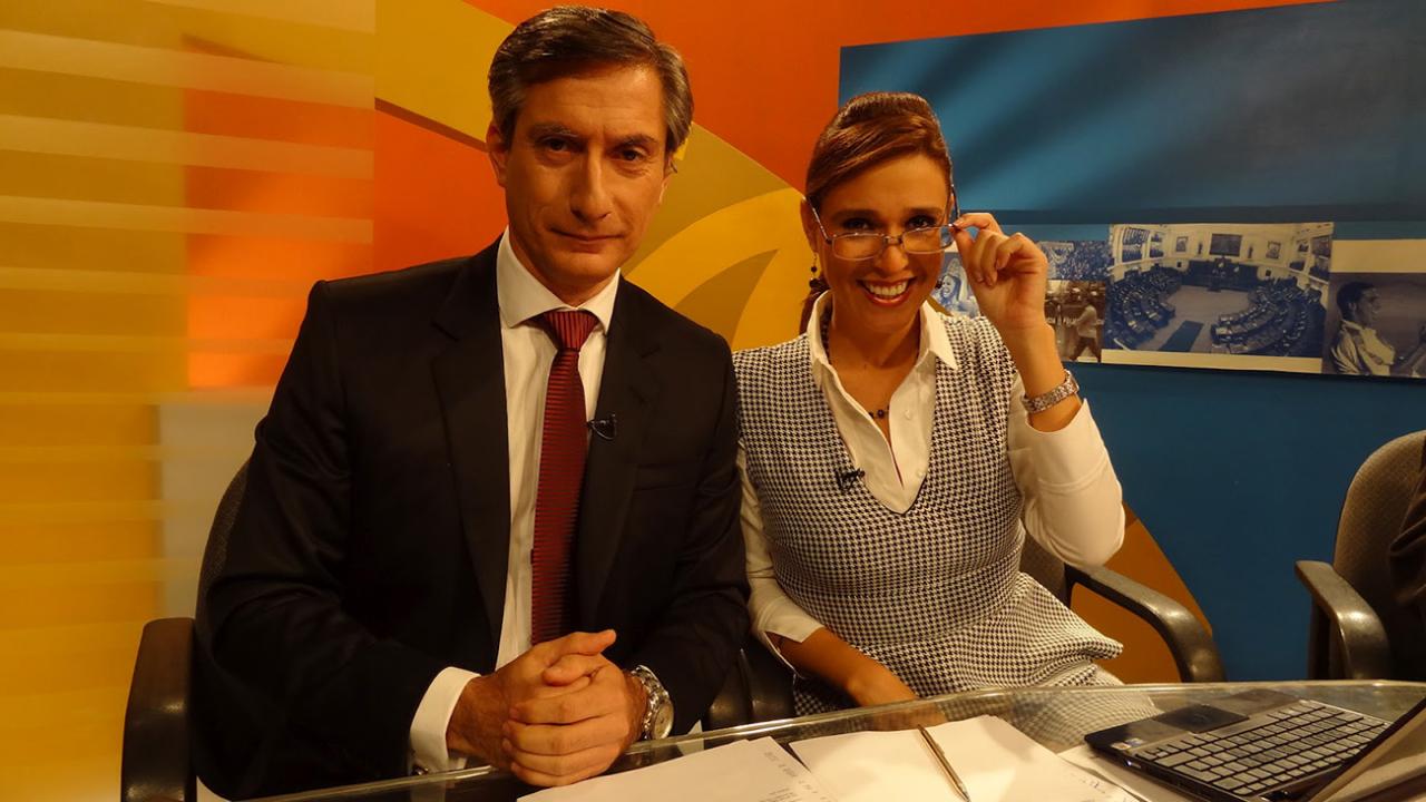 America noticias: Primera edicion local